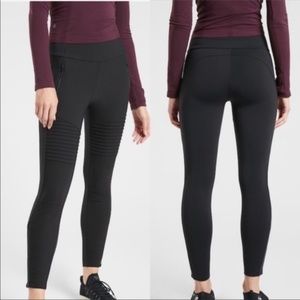 NWT! Athleta Headlands Hybrid Moto Tight, size 2